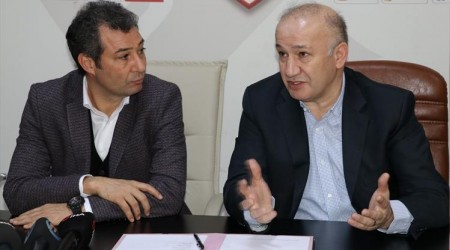 Orhan Kaynak imzayı attı