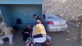 Otomobil duraa dald: 1'i ar 6 yaral