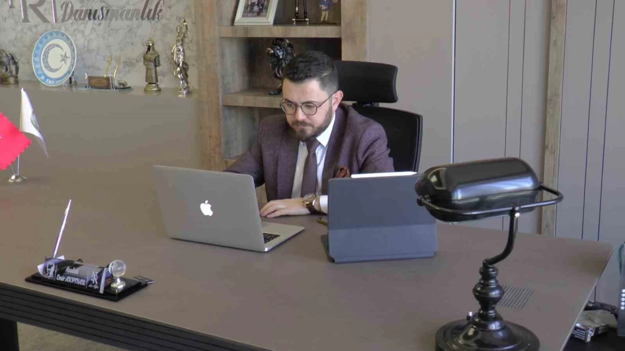 �zel okul velilerine 'haks�z �art' uyar�s�