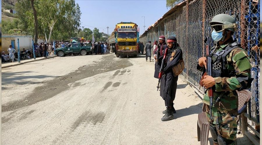 Pakistan, Afganistan sınırına tel örgü çekti