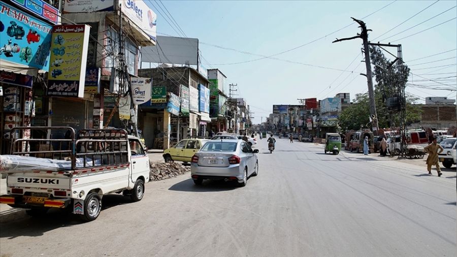 Pakistan ekonomisi kilitlendi