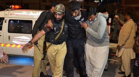 Pakistan'da intihar saldırısı: 2 ölü, 24 yaralı