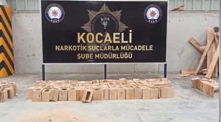 Palet takozlarına uyuşturucu zulalayan 5 şüpheli tutuklandı