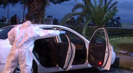 Pendik sahil yolunda otomobil içerisinde ceset bulundu