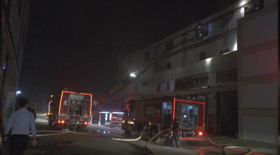 Pendik'te korkutan fabrika yangn