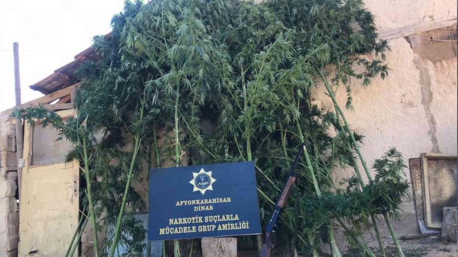 Polis bask�n yapt��� adreste kar��la�t��� manzarayla adeta �ok ya�ad�