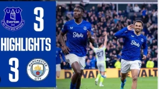  Premier League'de Arsenal �ampiyonluk yolunda yeniden avantaj� ele ge�irdi