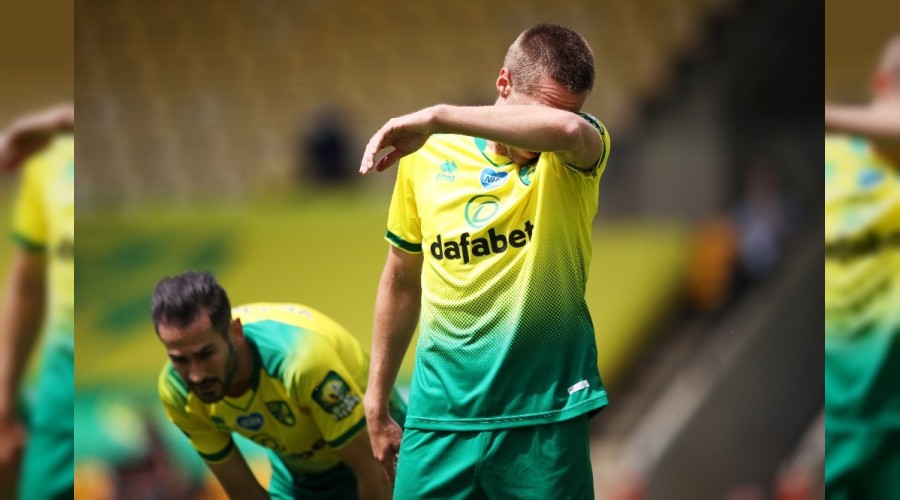 Premier Lig'e ilk veda Norwich'ten