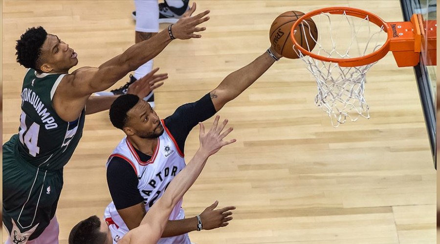Raptors 2-0'dan geri geldi