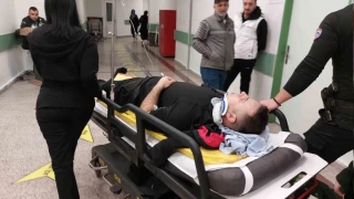 Samsun'da şüpheliyi kovalarken çatıdan düşen polis yaralandı