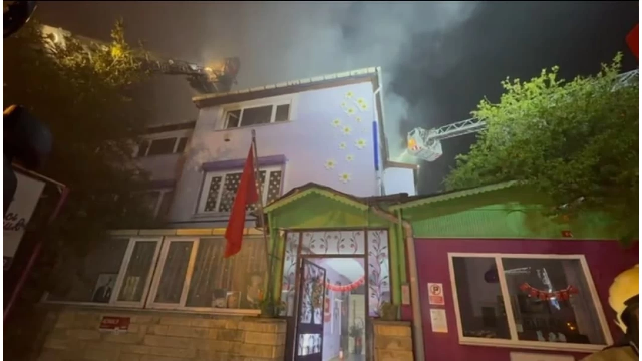 Sarıyer'de anaokulundaki yangın yan binaya sıçradı