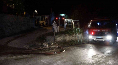 Satışı tamamlanan 10 kurbanlık yangında telef oldu