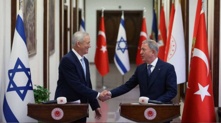 Savunma bakanları görüştü