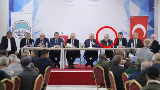Seçim kaybeden MHP'li başkan muhtarlar toplantısında