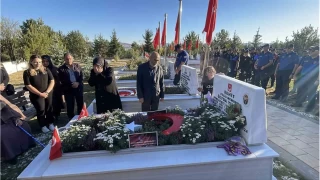 ehadeti lkeyi yasa bomutu: eyda Ylmaz kabri banda anld
