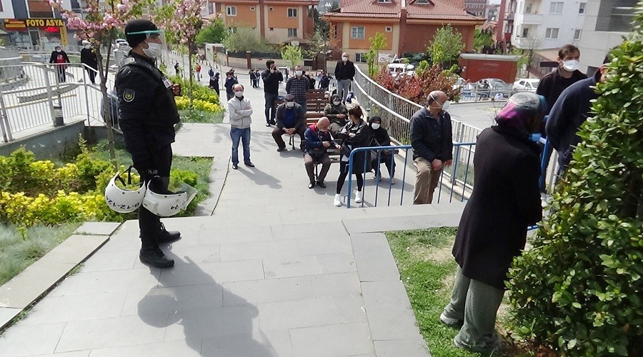 Seyahat izin belgesi kuyruğu