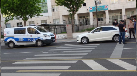 Seyir halinde iken aracına kurşun isabet etti