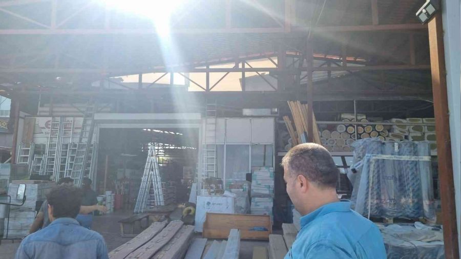 Sinop'ta seyir halindeki ara�tan i� yeri kur�unlad�: O anlar kamerada