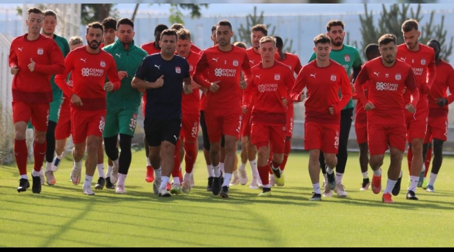 Sivasspor Fenerbah�e ma��na haz�r