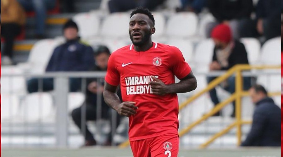 Sivasspor, savunmayı güçlendiriyor
