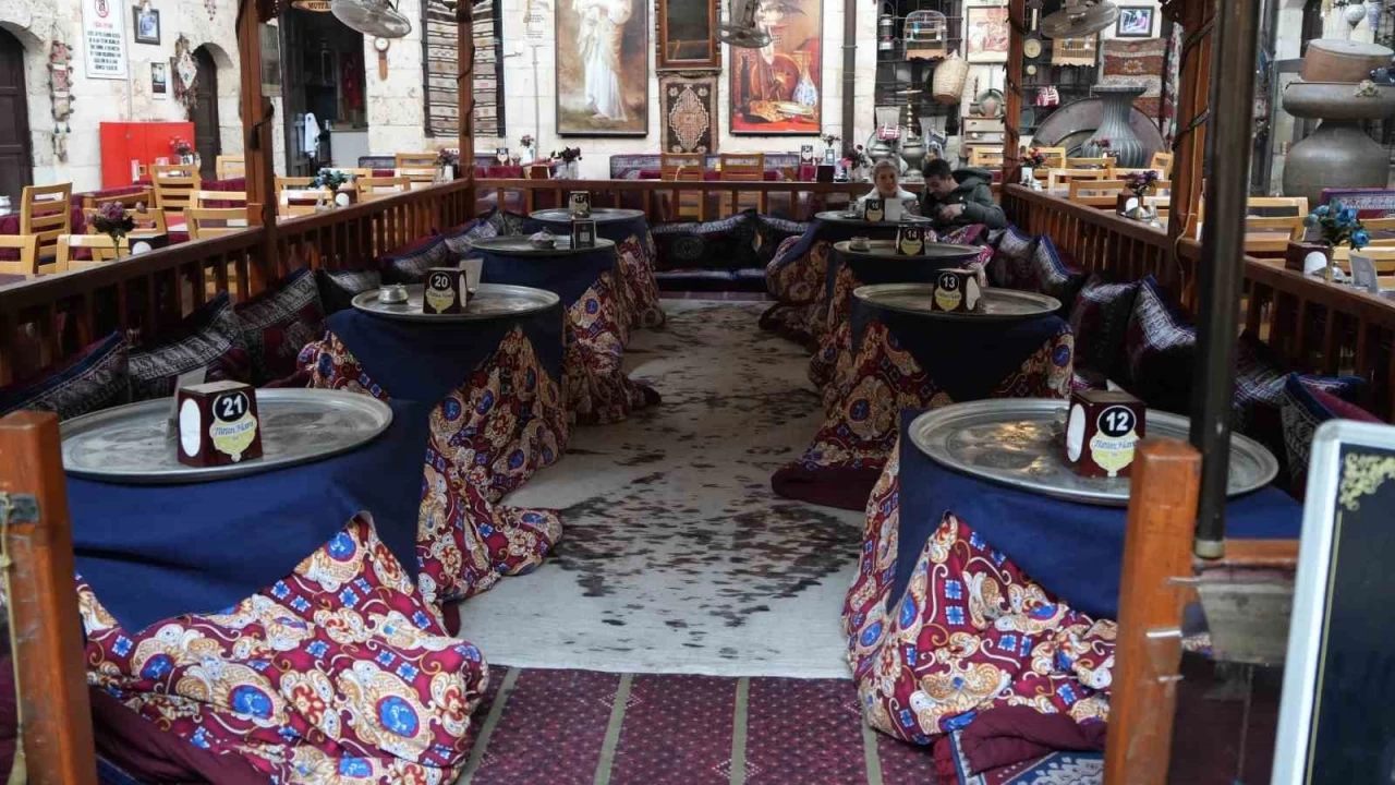 Soğuk havalarda köz ateşli tandır kültürüne ilgi arttı
