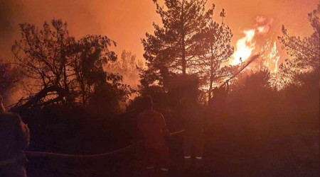 Soma'da orman yangını ile mücadeleye devam ediliyor