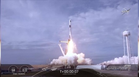SpaceX bir engeli daha aştı