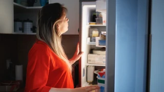 Stres An�nda Neden Buzdolab�na Ko�uyoruz?