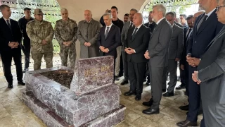 Sütçü İmam vefatının 103. yılında kabri başında anıldı