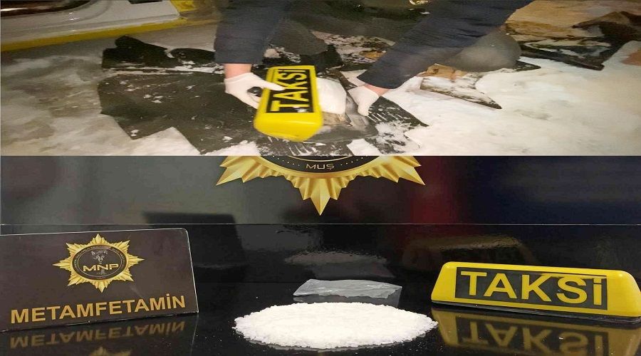 Taksinin tepe lambasına uyuşturucu zulalamışlar