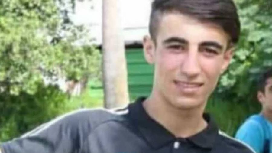 Tamir etmeye �al��t��� arac�n alt�nda kald�