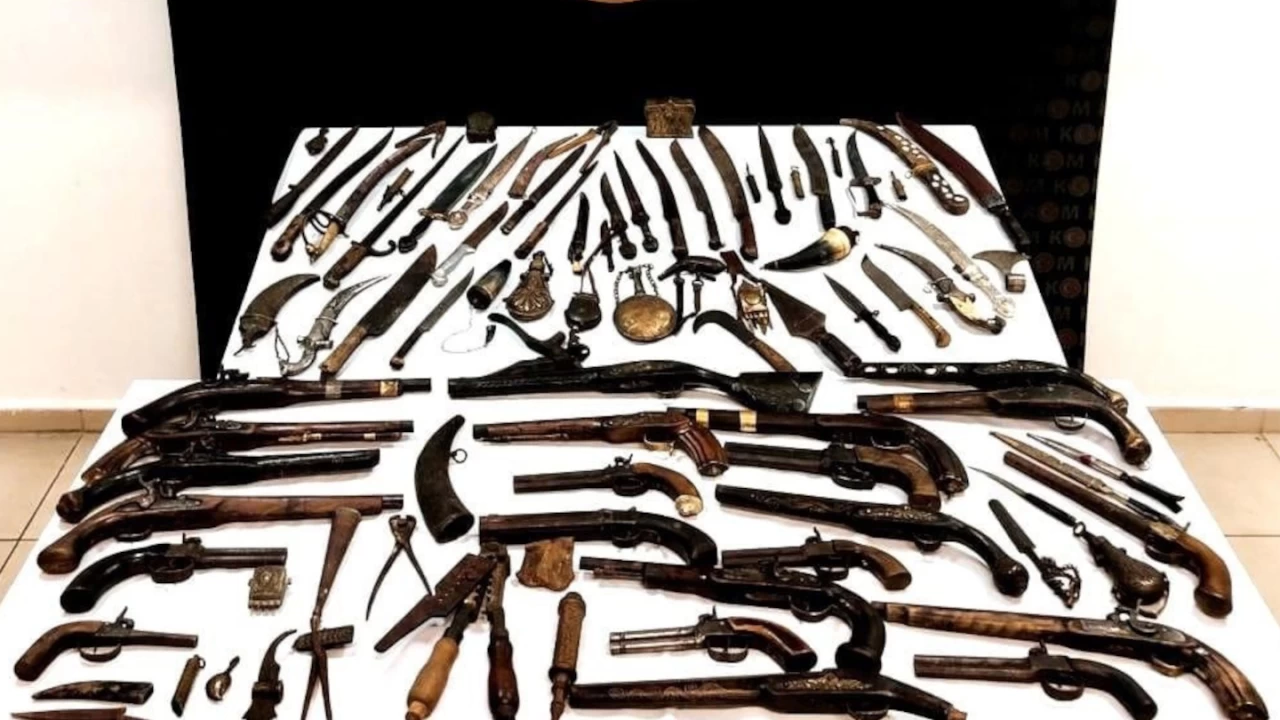 Tarihi eser operasyonunda 123 adet obje ele ge�irildi