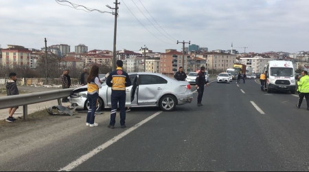 Tekirdağ'da ambulans ile otomobil çarpıştı