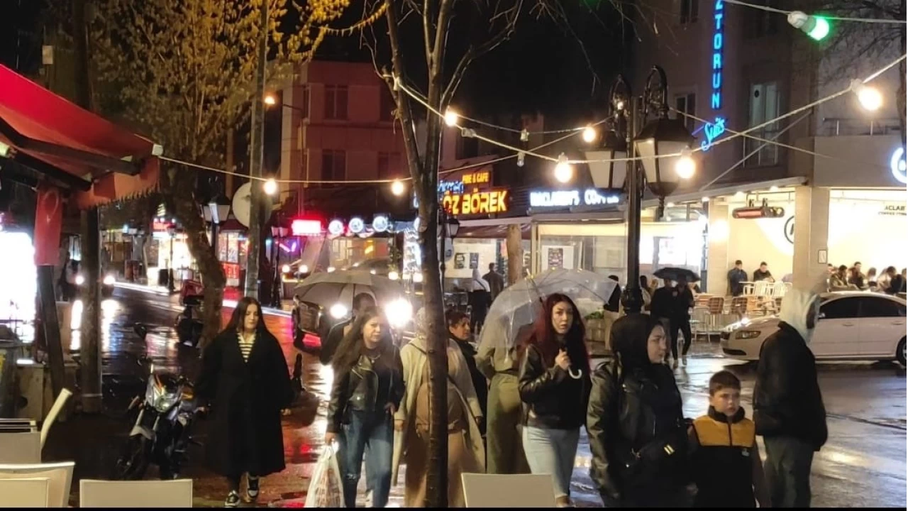 Tekirdağ'da sağanak yağış etkili oldu
