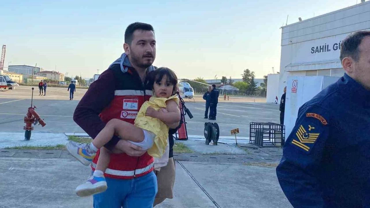Teleferikte mahsur kalan 1,5 yaşındaki Beyzanur saatler sonra kurtarıldı