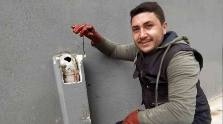Tıkanan su giderinden altın çıktı