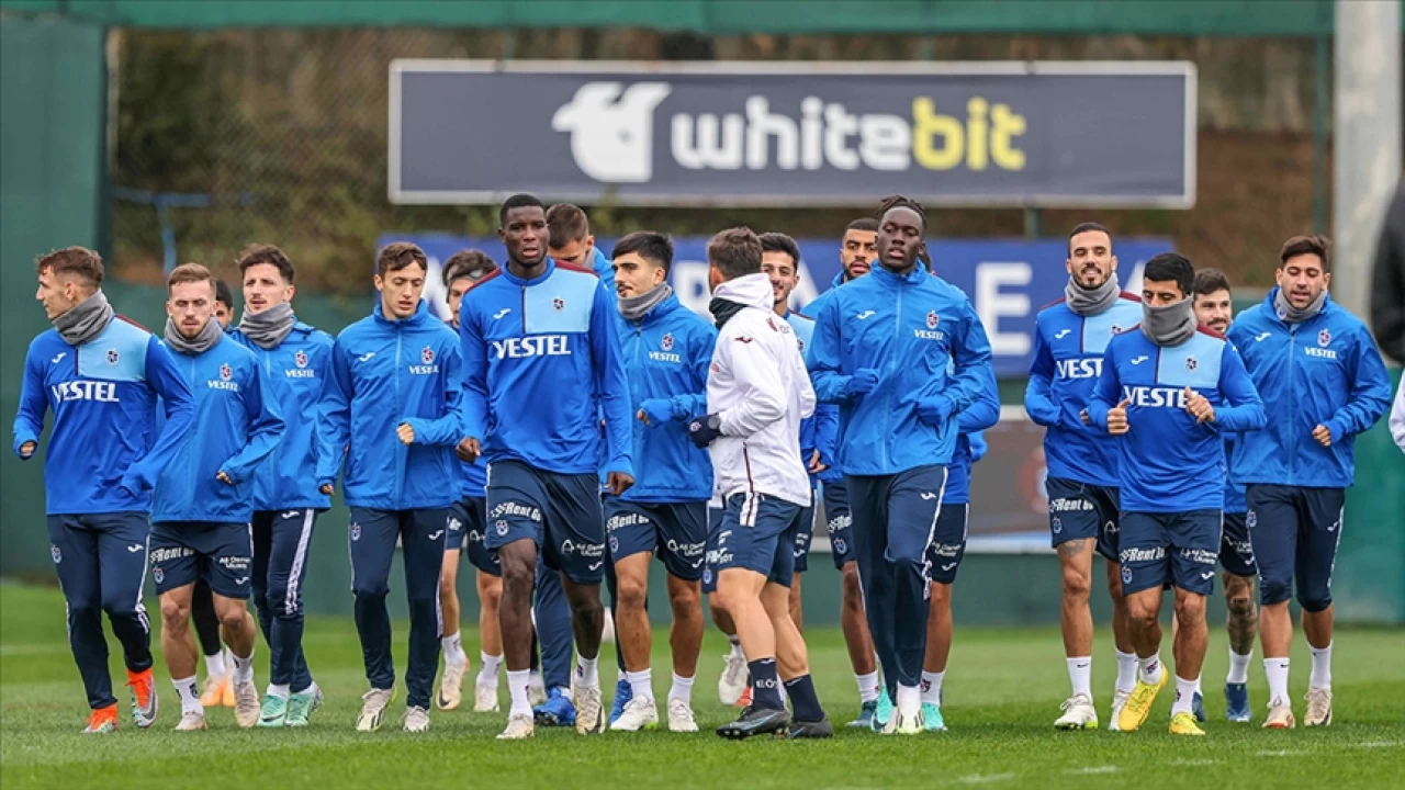 Trabzonspor g�n� �ift idmanla ge�irdi 