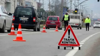 Trafik cezalar�n�n art�r�lmas�na y�nelik d�zenlemeleri de i�eren kanun teklifi, TBMM Genel Kurulunda