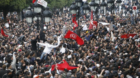 Tunus otoriter yönetimin bedelini ağır ödüyor
