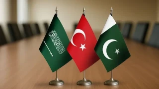 Türkiye, Suudi Arabistan ve Pakistan'ın, üçlü ortak savunma anlaşması imzalayacağı bildirildi.