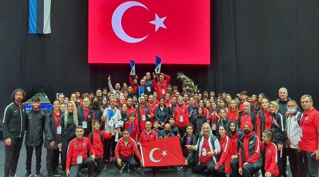 Türkiye Ümitler Tekvando Şampiyonası'nda Avrupa'nın zirvesine oturdu