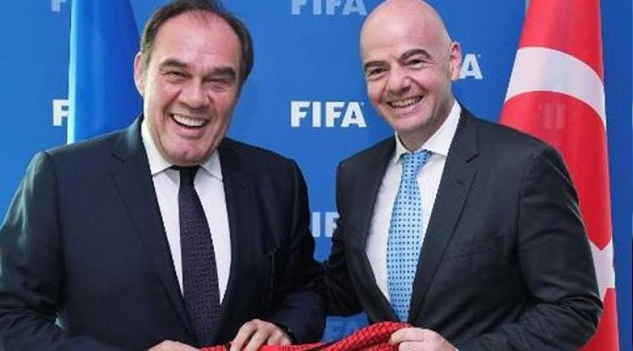 T�rkiye'de futbol zirvesi