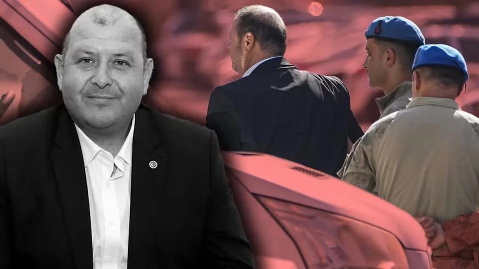  Tutuklu Menderes Belediye Ba�kan� �lkay �i�ek, tutuklulu�una giden s�re�te partisinin izledi�i politikay� ele�tirerek CHP'den istifa etti