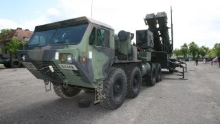   Ukrayna ordusunun Rusya'n�n bombard�manlarda f�rlatt��� f�zelere kar�� koyamamas�n� de�erlendiren �inli uzman Qiu, Kiev rejiminin ciddi bir f�ze k�tl��� i�inde oldu�unu kaydetti