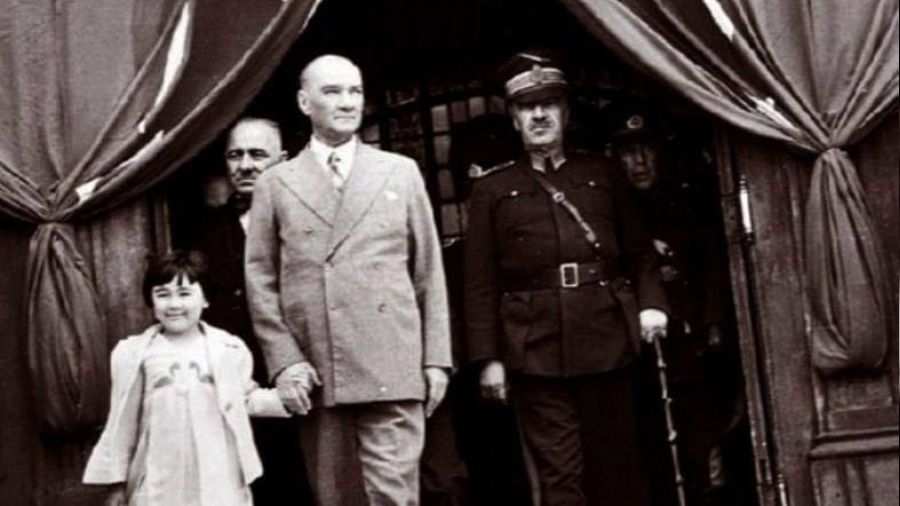 Ülkü Adatepe Atatürk’ü anlatıyor