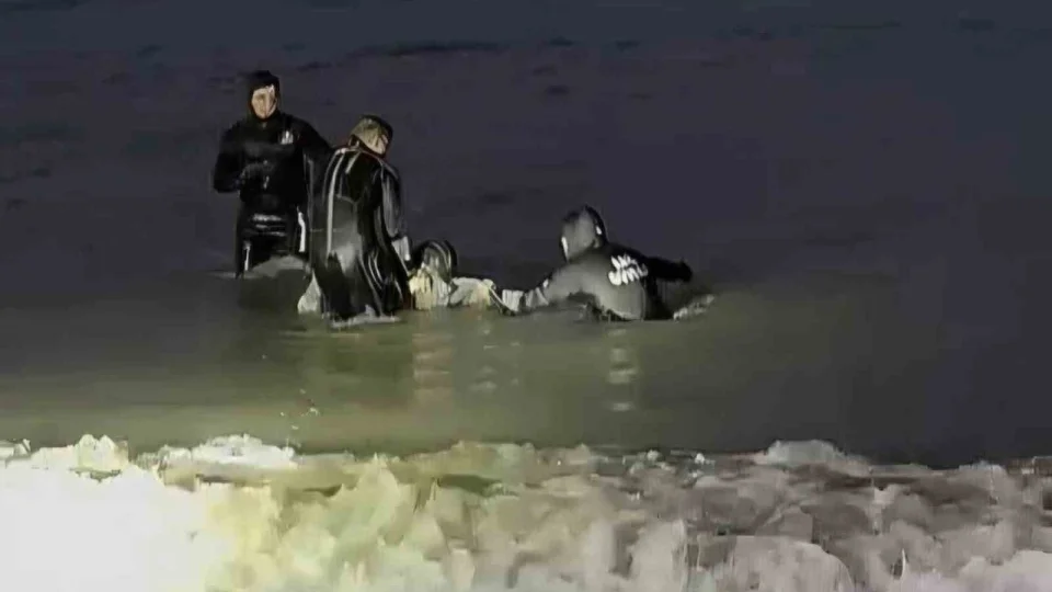 �niversite ��rencisinin cans�z bedeni denizde bulundu