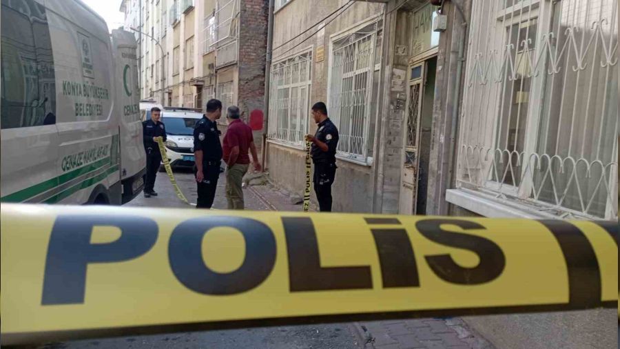 Vahşet... Konya'da bir genç annesini öldürdü