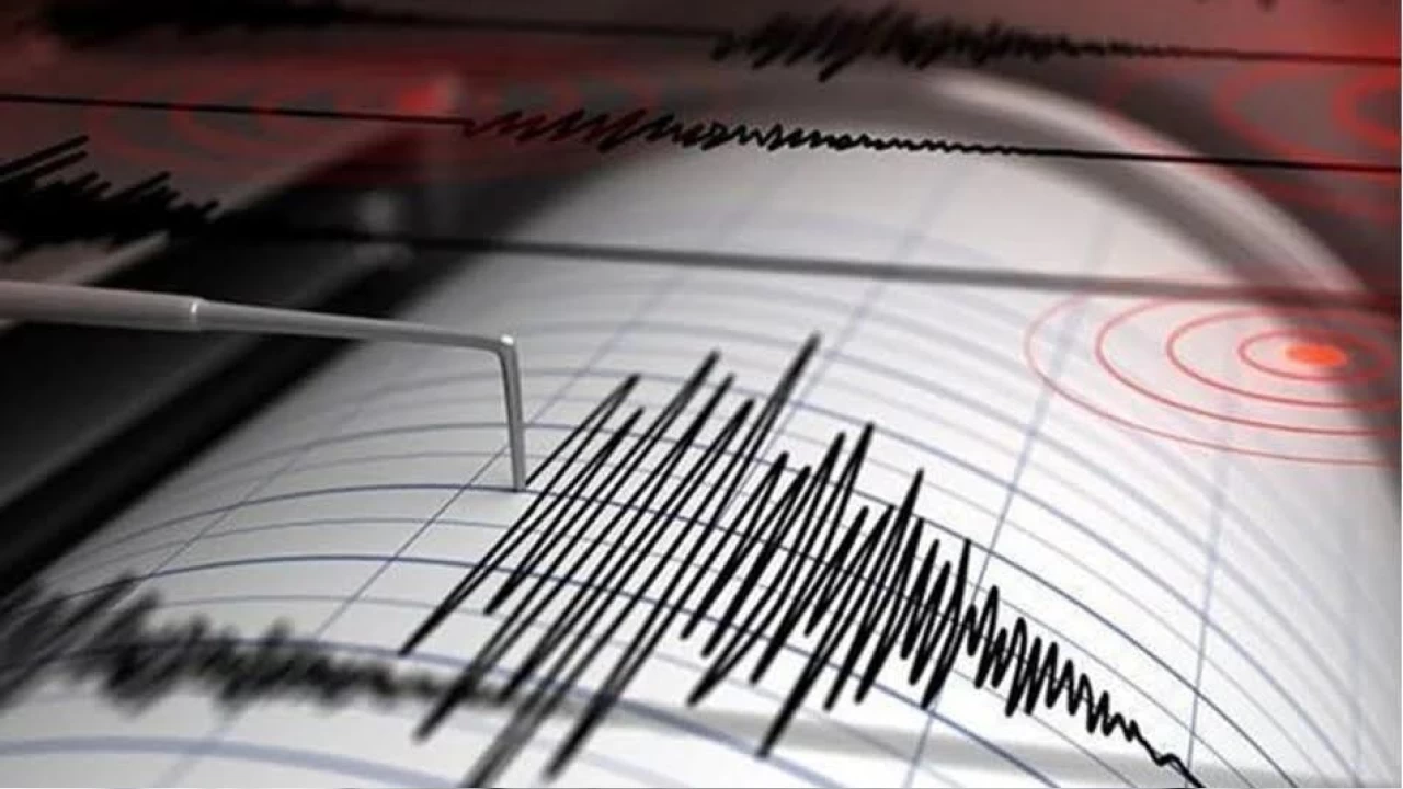 Van'da 4.3 b�y�kl���nde deprem