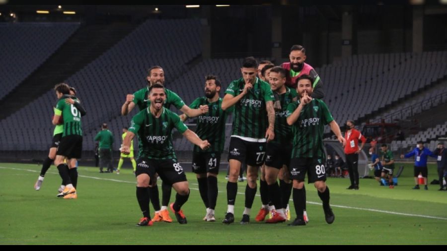Yabancıların durumu merak konusu oldu