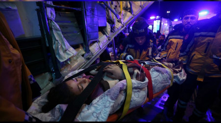Yaralı depremzedeler hipotermi mağduru